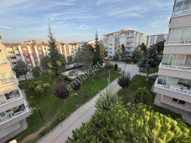 A L C Den Elvankent Oğuzlar Mah. Site İçi Ara Katta Yapılı 3+1