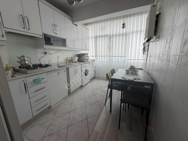 A L C Den Site İçi Metroya 5 Dk Full Yapılı Salon Bağımsız 3+1