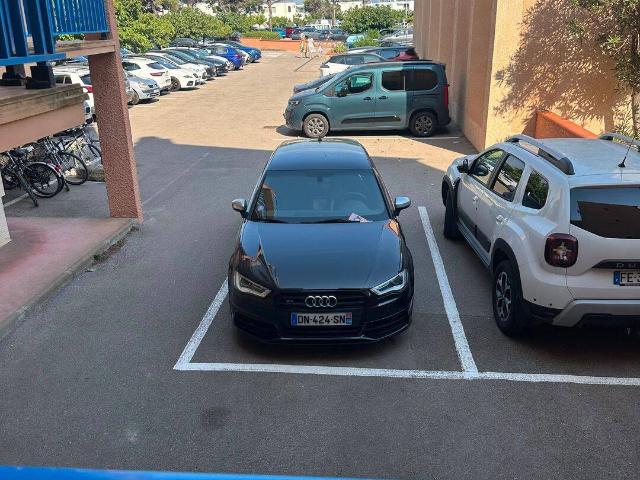 À l’Annee 3P cabine vue sur la mer Parking