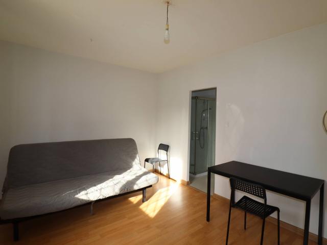 a la location appartement meublé 1 pièce entièrement rénové secteur timone 13010 marseille
