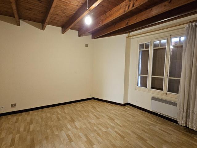 A Lacapelle biron, jolie maison de village