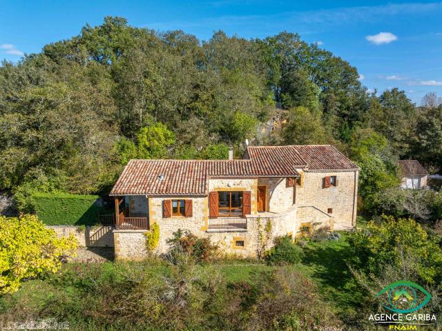 A LACAPELLE BIRON entre FUMEL, MONFLANQUIN et VILLEREAL, maison pierre environ 110 m2 habitables sur sous sol