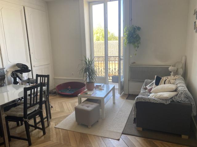 a lagnieu bel appartement t2 meuble de 36 m au 1er etage