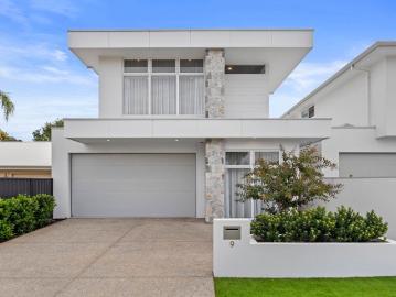 A lakeside standout where design and lifestyle move as one