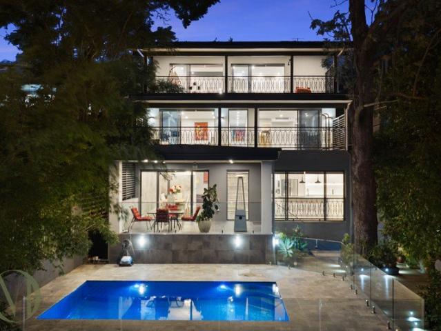 A Landmark of Unrivalled Luxury | The Finest Residence Ever Offered in Dundas Valley