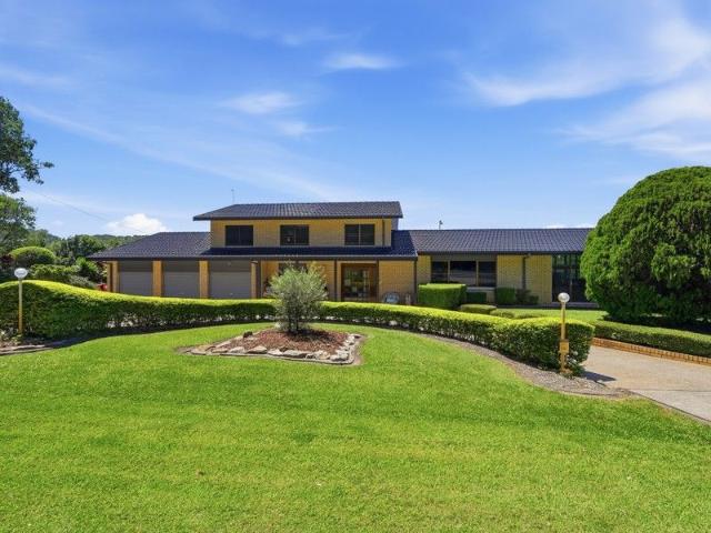 A Landmark Acreage Residence With Resort Style Living & Future Development Potential