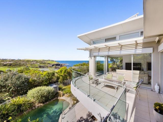 A Landmark Coastal Residence With Unrivalled Golf and Ocean Views