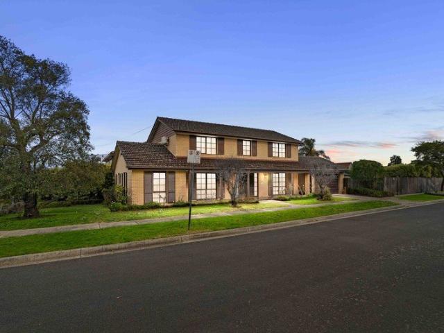 A Landmark Family Opportunity on 785m² in Prized School Zones