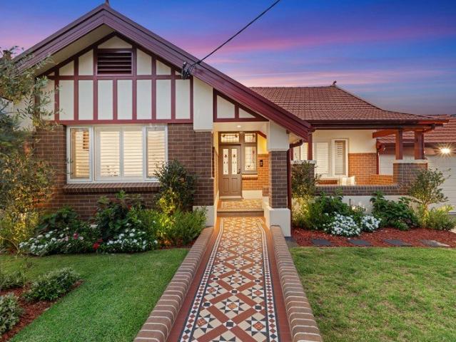 A Landmark Federation Masterpiece with Grand Proportions