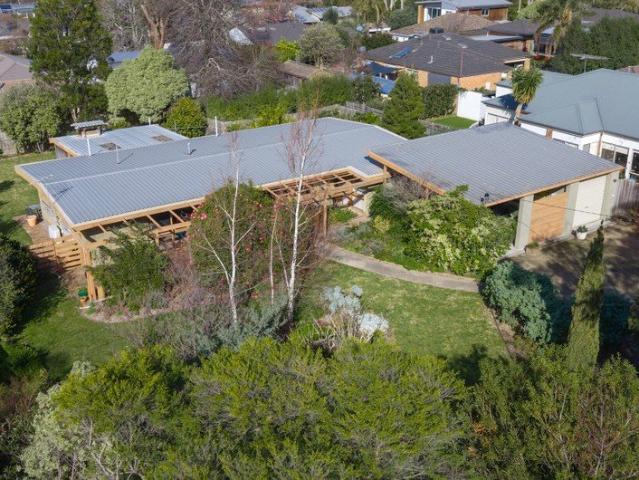 A Landmark Frankston South Holding with Exceptional Future Potential
