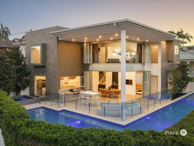 A Landmark Hamilton Residence of Architectural Distinction