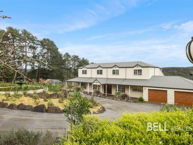 A Landmark Lifestyle Estate of Grand Scale and Prestige on 11 Acres!
