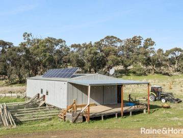 A Landmark Lifestyle Opportunity with Panoramic Views and a Thriving Truffle Enterprise on 226 Acres approx