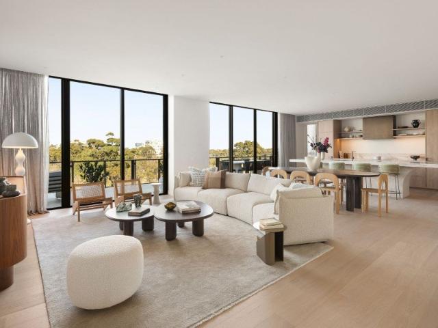 A Landmark Residence Framed by Parkland and City Views
