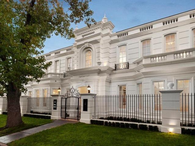 A Landmark Residence of Architectural Distinction