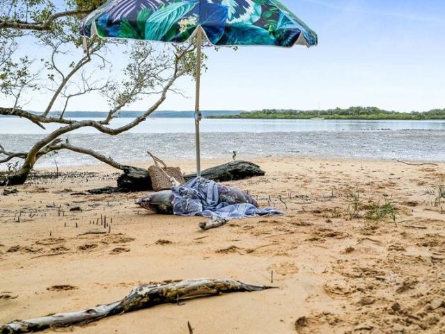 A Landmark Waterfront Retreat One of Macleay Island's Finest Residences
