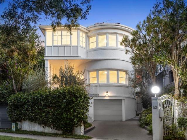A Landmark 1930s P&O Style Beach House With Northerly Views In The Heart Of South Bondi