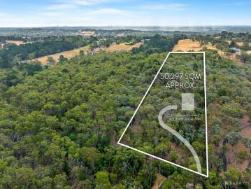 A Landmark 12.5 Acre Estate Opportunity