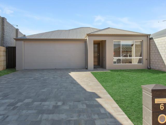 A Lane to Love in Baldivis