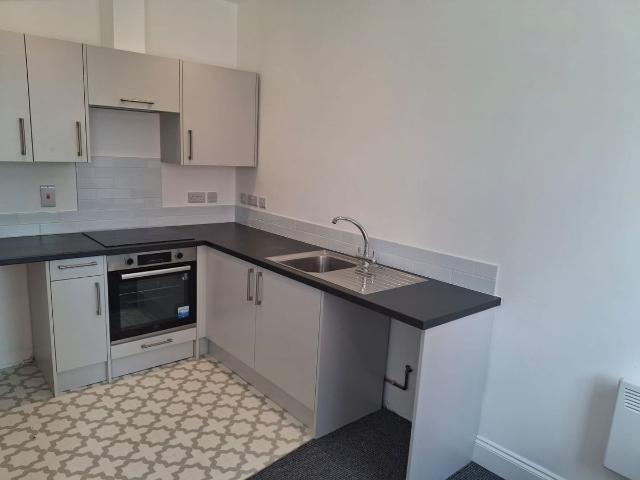 Pyle Street, Newport PO30, 1 bed flat to rent, £725 pcm | PrimeLocation