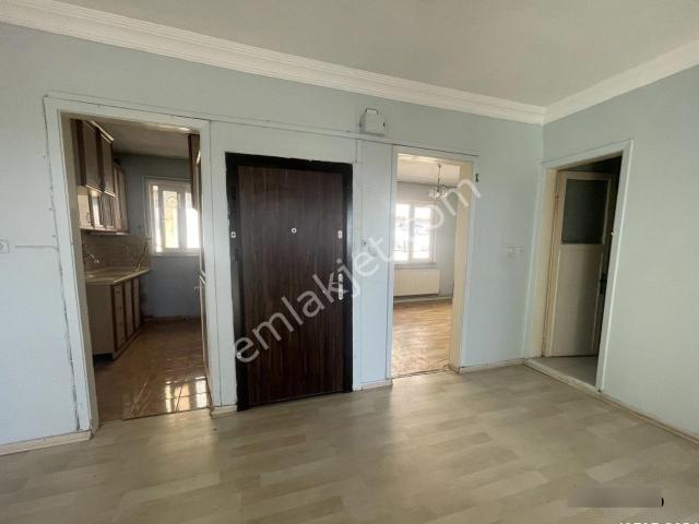 Çağlayan Merkezde Kiralık Ara Kat 2+1 Daire
