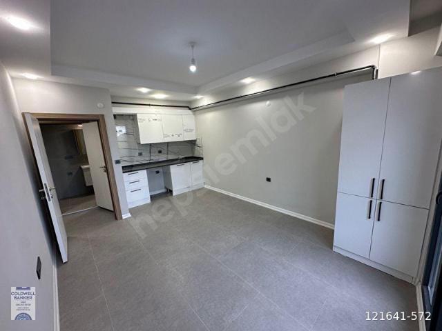 ÇAĞLAYAN VATAN CADDESİNDE KİRALIK 1+1 KİRALIK DAİRE