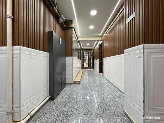 ÇAĞLAYANDA SIFIR BİNADA 3+1 120m2 KAPALI OTOPARKLI FIRSAT DAİRE