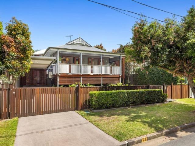A Leafy Queenslander Retreat in St John's Wood