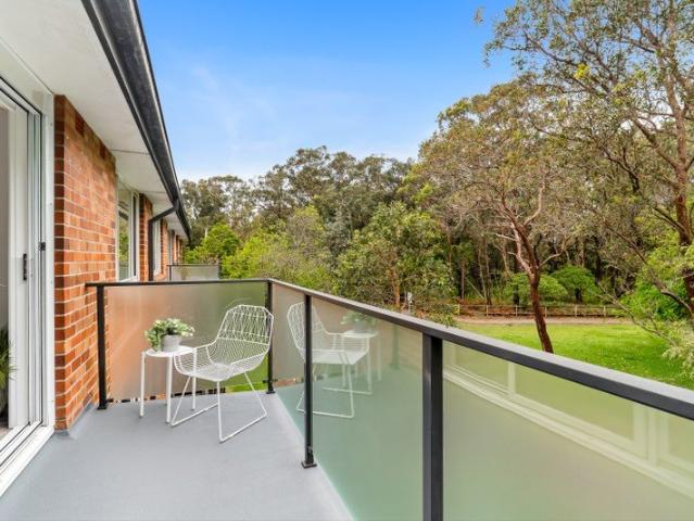 A Leafy Sanctuary of Peace and Coastal Convenience!