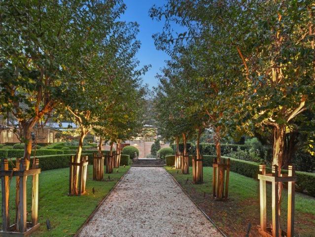 A Legacy Estate at the Heart of the River
