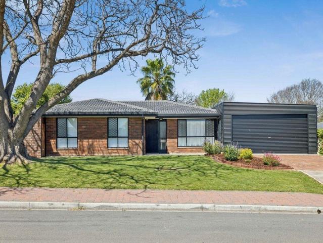 A Lifestyle to Love in Sought After Wynn Vale