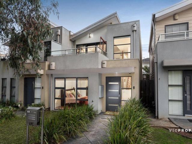 A Lifestyle of Convenience in a Highly Sought After Location