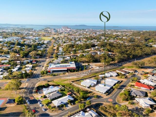 A Lifestyle of Ease in the heart of West Gladstone!