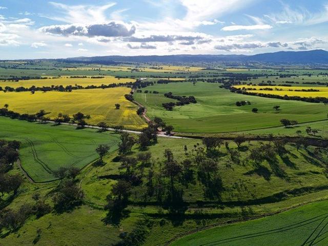 A Lifestyle Opportunity with Remarkable Views