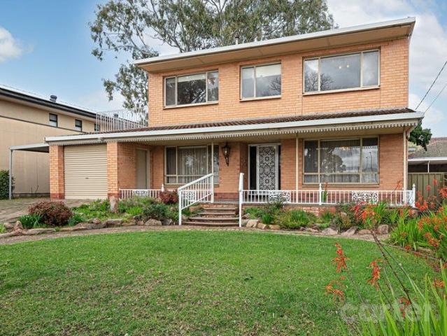 A Linden Park Classic with Endless Potential