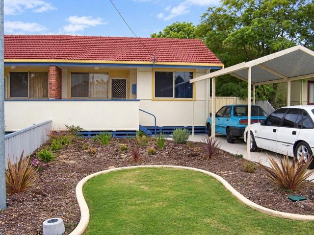 A LITTLE GEM IN CAREY PARK!