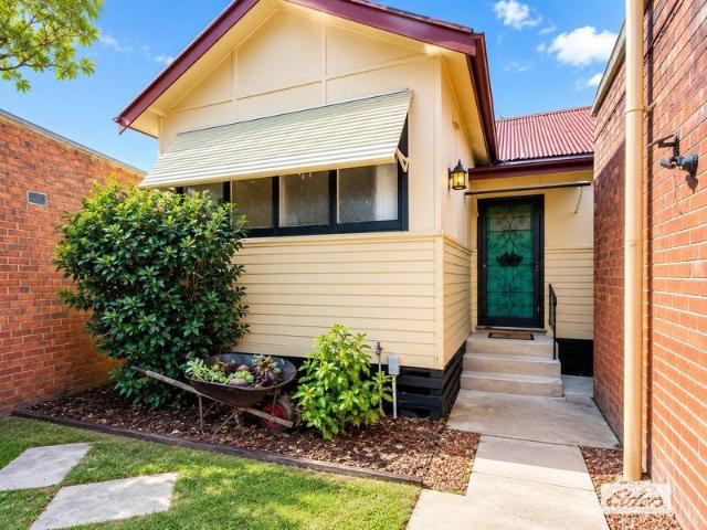 A Little Piece of Tallangatta Charm