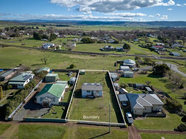 Little Home, Big Lifestyle A Ross Gem on 1,089m²