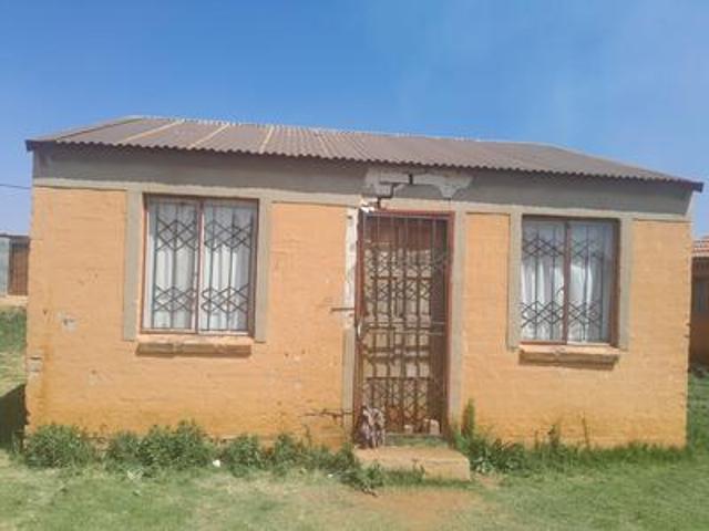 a low cost house with plenty space f.