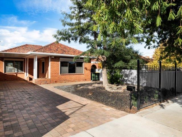 A Low Fuss Asset Poised For Lifestyle In A Prized 'Park' Suburb