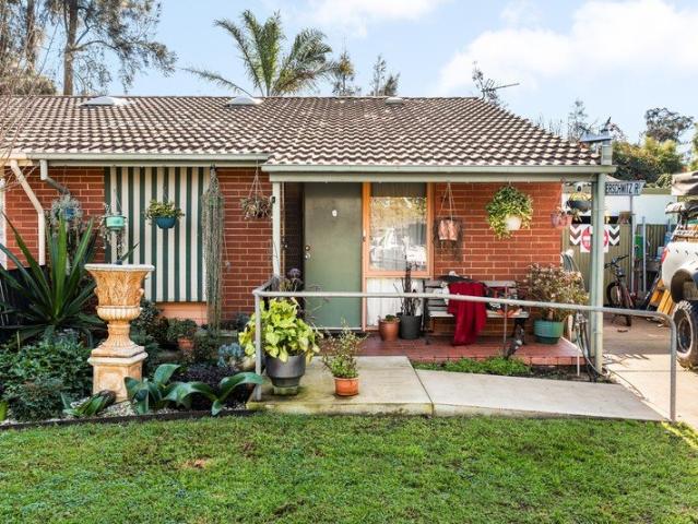 A Low Maintenance Launchpad with Lifestyle on the Doorstep