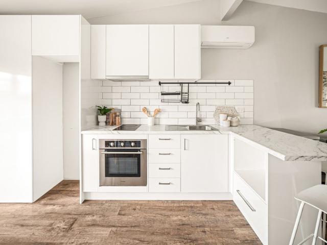 A Low Maintenance Leafy Langwarrin Special!