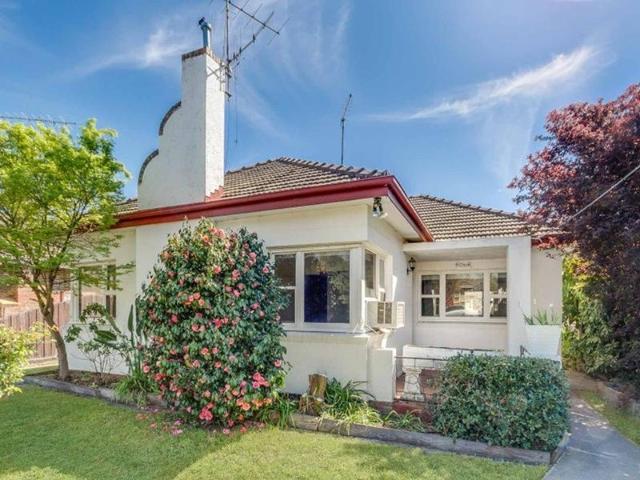 A Low Maintenance Lifestyle in a Highly sought after location