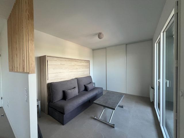 A louer Magnifique T1 Bis avec terrasse Neuf