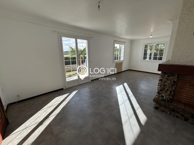 A LOUER, Maison, 5 chambres, jardin, garage