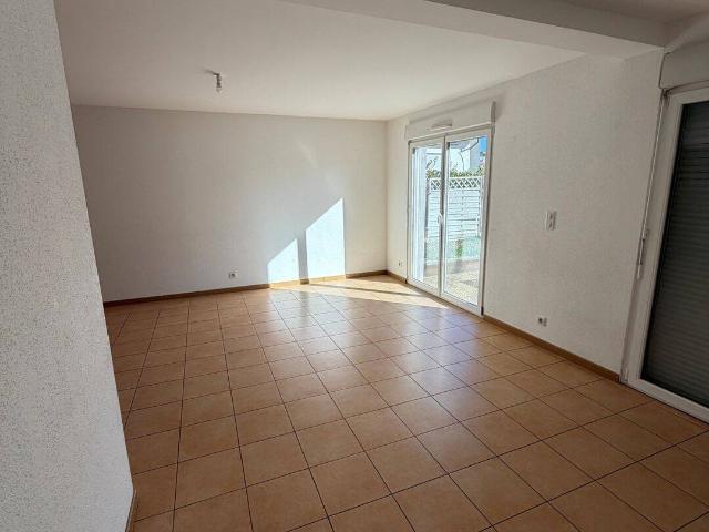 À louer Maison 5 pièces avec jardin, cave et garage à Blotzhei