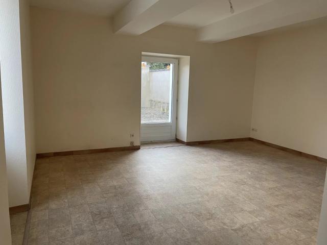 A LOUER Maison 84 m² 3 chbres