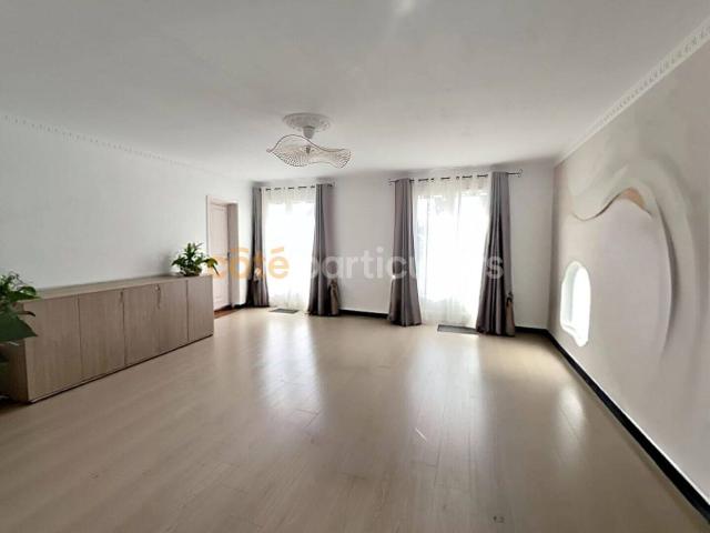 À louer ? Maison 90 m², 3 chambres avec jardin et garage