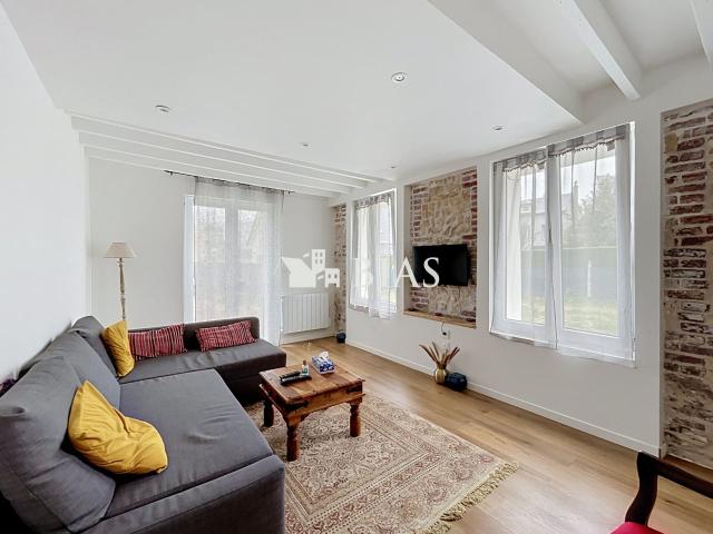 A LOUER MAISON 2 CHAMBRES