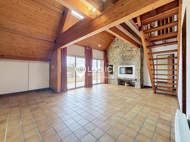 A LOUER MAISON, 3 CHAMBRES, JARDIN, GARAGE